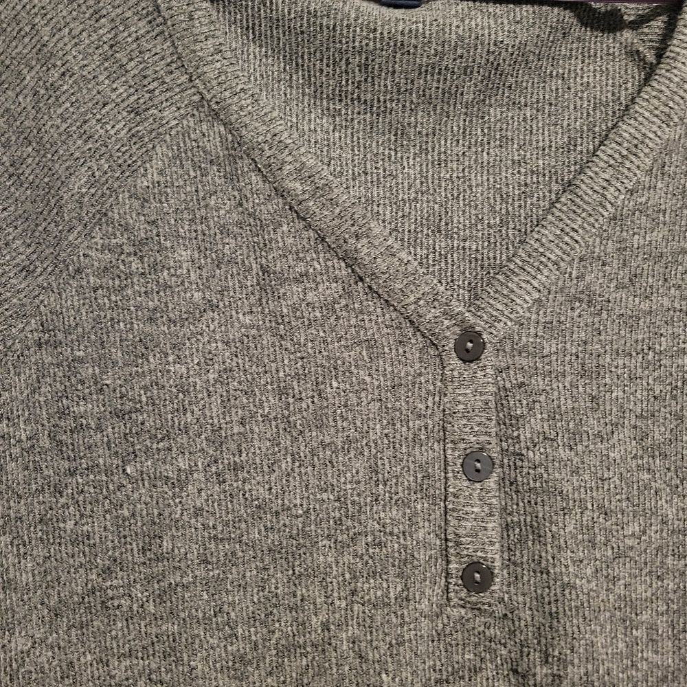 Universal Thread Gray Ribbed Henley Top Size Medi… - image 3